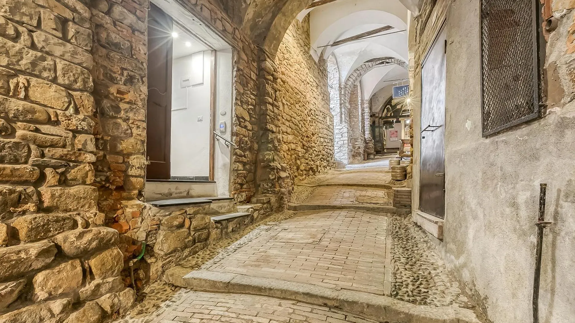 Casa Rivolte - Happy Rentals Sanremo Italy